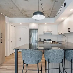 Apartment Initial / Reflexion / Centre-ville De, Quebec City
